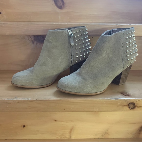 Zara Tan Booties with gold studs - Picture 3 of 5